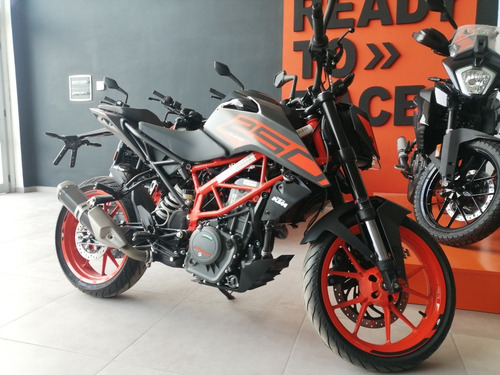Imagen 2 de 11 de Ktm Duke 250 (2022)