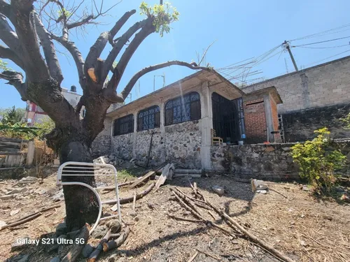 Venta De Terreno Con Construcción En Lagunilla Del Salto, Cuernavaca, Mor.