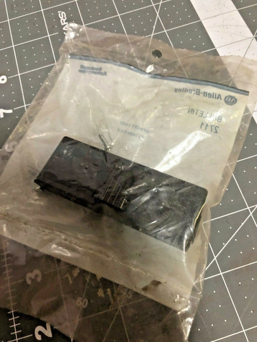 Allen Bradley 77135-146-52 Memory Card Retainer Kit Ssc
