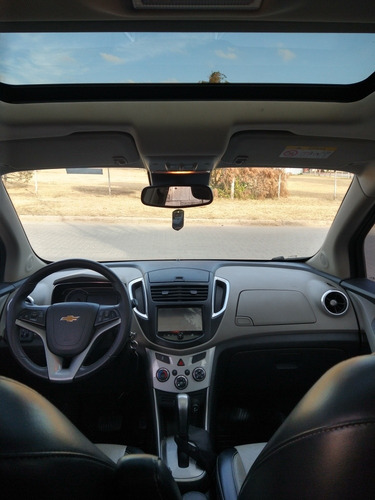 Imagen 9 de 11 de Chevrolet Tracker 1.8 Ltz+ Awd At 140cv 2015