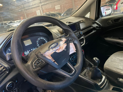 Ecosport S 1.5 L Chocada En Marcha Andando