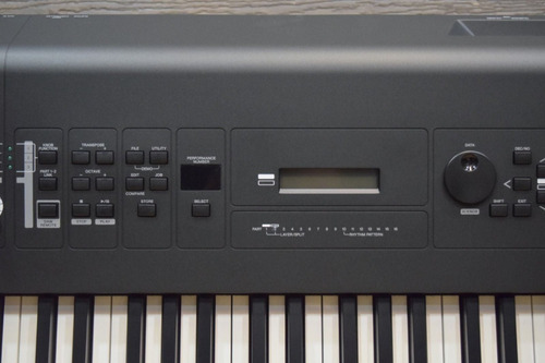 Yamaha Mx88 Música Synthesizer 88 Key Piano Action Teclado