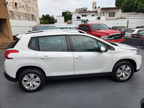 Imagen 8 de 16 de Peugeot 2008 Allure Año 2016