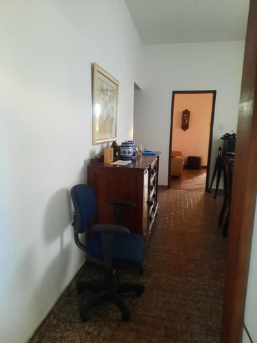 Imóvel Sob Registro No 3° Ofício. Casa De 145,73 M² De Área Útil, 640m² De Quintal