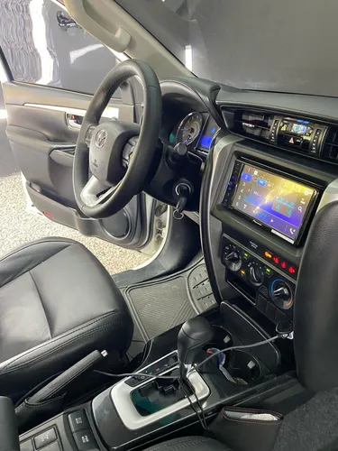 Toyota Fortuner 2.7 Sr 4x2 At 2018