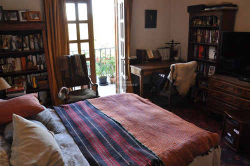Casa En Venta De 4 Dorm. En Las Condes Excelente Estado