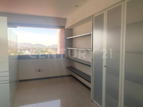 Piso De Oficinas En Venta En Verónica Anzures, Miguel Hidalgo.