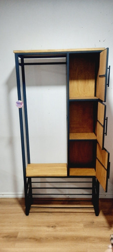 Ropero Hierro Y Madera