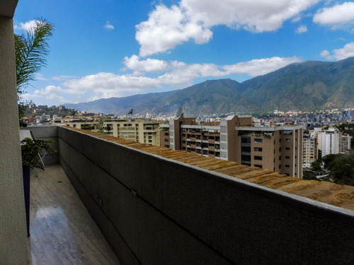 Ss: Vende Apartamento 24-6297 En Mesetas De Santa Rosa De Lima De 220 M2, 4h/3b/3pe