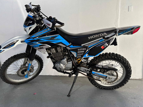 Imagen 9 de 12 de Honda Tornado Año 2016 Llevada 291cc Con Accesorios