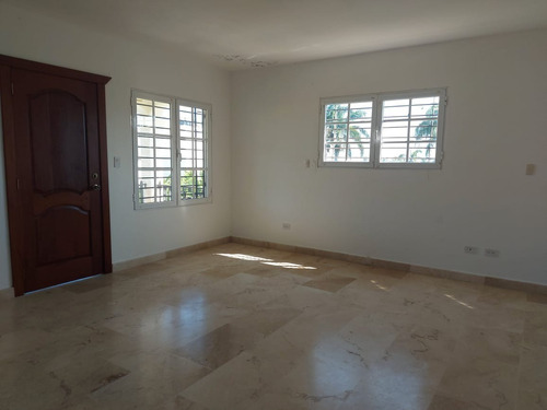 Imagen 3 de 12 de Casa En Venta En Torre Alta