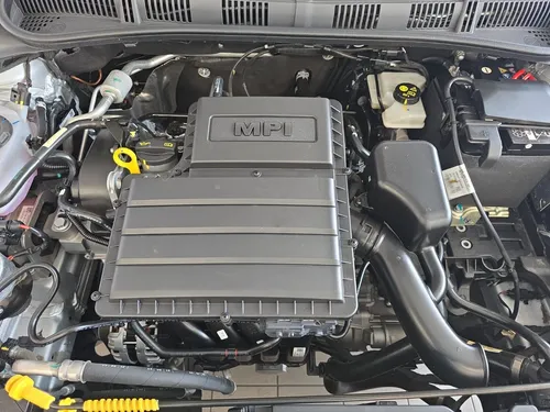 Volkswagen Virtus TRENDLINE L4 1.6L 110HP STD