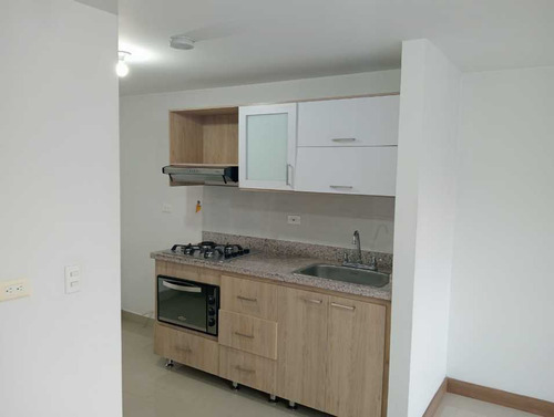 Apartamento En Venta Sector Parque, Sabaneta