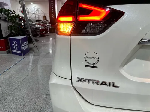 Nissan X-Trail 2.5 Exclusive 2 Row Cvt