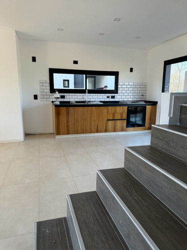 Venta Casa A Estrenar 2 Dormitorios 1 En Suite