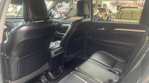 Imagen 10 de 13 de Toyota Highlander 2017 3.5 Xle At