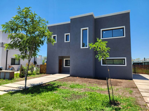 Casa 5 Ambientes En Venta Barrio San Pablo Pilar