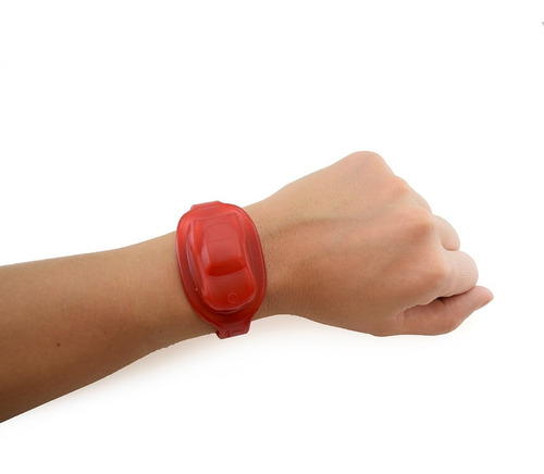 Imagen 2 de 5 de Pulseras Sanitizantes Niños Auto Rojo Luminares
