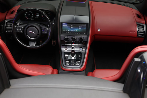 Jaguar F-Type Cabrio 2.0 R-dynamic Aut. 2p