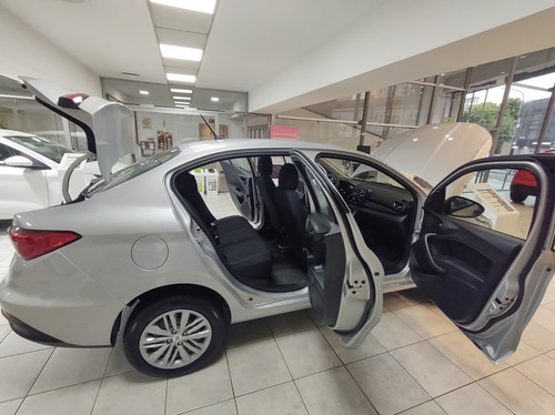 Imagen 22 de 25 de Fiat Cronos Attractive 1.3 (*dr*)