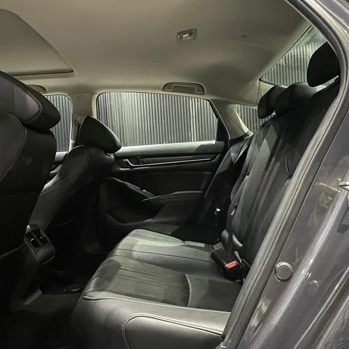 Honda Accord 2.0 Touring At