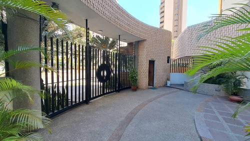 En Venta Apartamento Semiamoblado En Residencia Ankara Valles De Camoruco Cod 270540