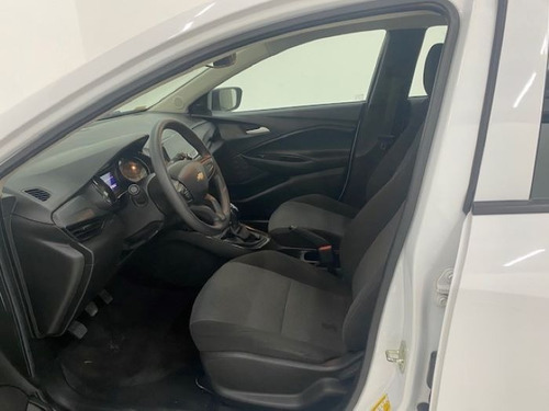 Imagen 9 de 10 de Chevrolet Onix Ls 2021