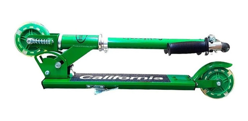 Imagen 3 de 8 de Monopatín California Metal Plegable Con 4 Ruedas+luces-verde