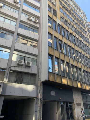 Imagen 1 de 21 de Venta Oficina Cordón Con Portería 24hs, Luminosa Y Con Vista Despejada