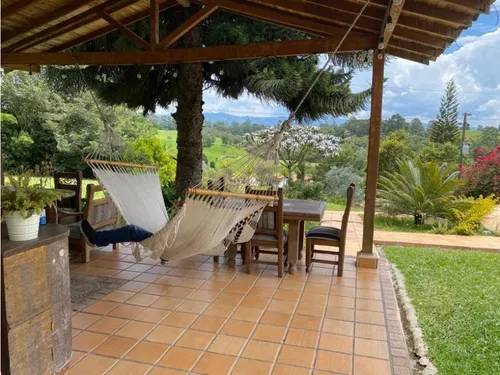 Casa Independiente En Rionegro Con Piscina Y Jacuzzi Para La Venta