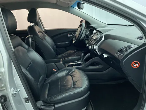 Hyundai TUCSON IX-35 2.0l 164 hp 4x2