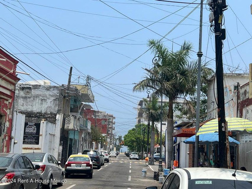Edificio Residencial En Venta En Veracruz Centro Gis 24-4582