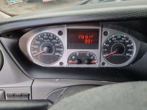 Imagem 8 de 8 de Iveco 35s14 Cd 2014 Carroceria