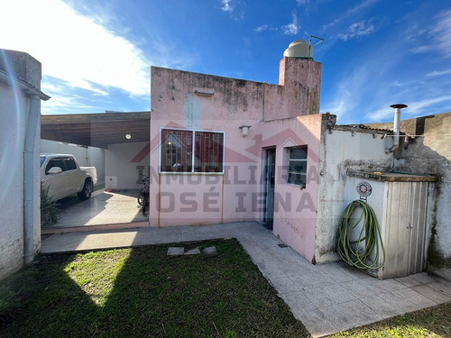Casa 3 Dormitorios Con Escritorio En Venta - Calle Rodriguez Peña E/ Guido Y Güemes - General Belgrano. A 1 Cuadra Del Céntro De La Ciudad.