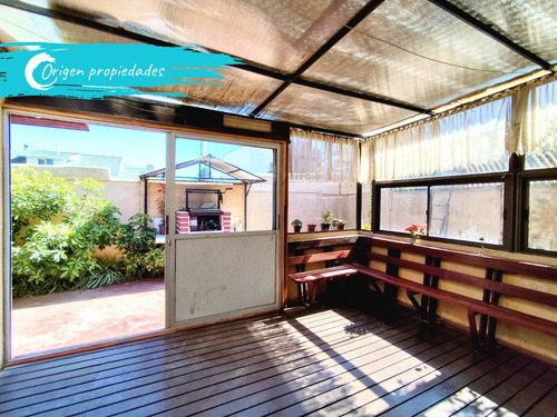 Casa A Cuadras Parque El Canelo, Barrio Turístico Algarrobo