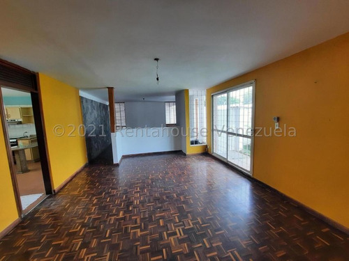 Imagen 10 de 22 de Casa En Venta En Caurimare 22-7204 Carolina Fermoso 0424 2083128