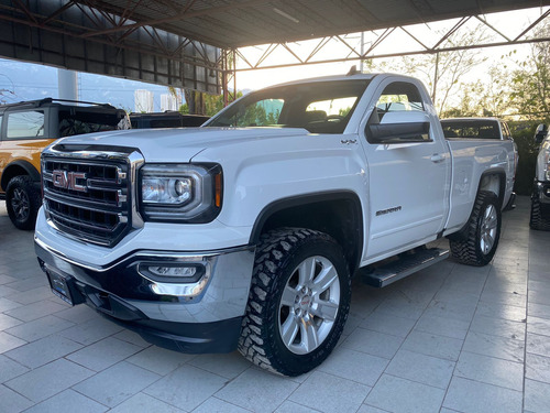 GMC Sierra 5.3 SLE Cabina Regular 4x4 At