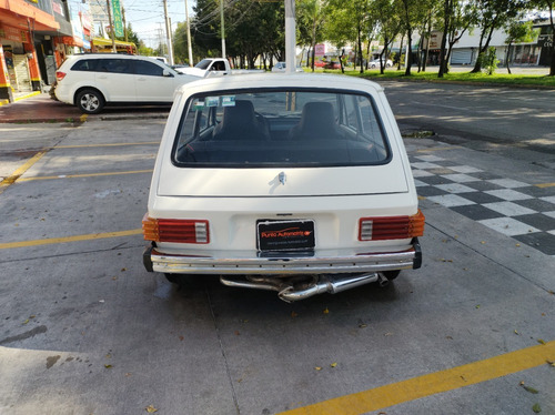 Imagen 7 de 14 de Volkswagen Brasilia 1981 Blanca