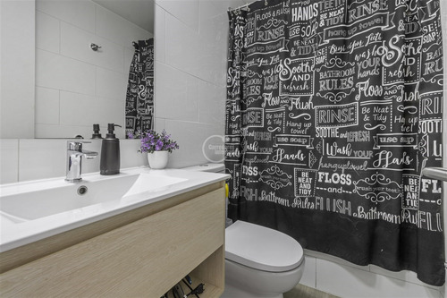 Departamento En Venta De 2 Dorm. En Providencia