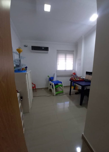 Imagen 7 de 12 de Casa Moderna Jardín Mañongo Naguanagua Jc-lp