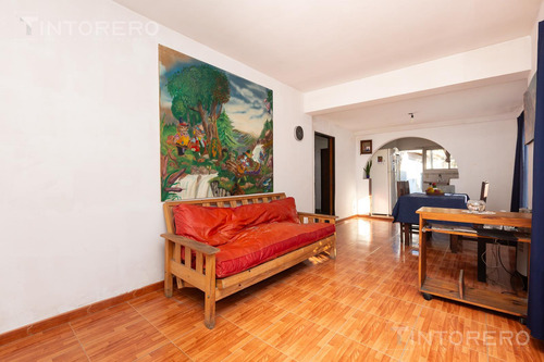 Venta Casa 3 Ambientes Caseros Patio Y Quincho