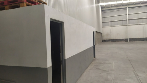 Imagen 3 de 7 de Bodega 1,200 M2 En Renta Tlalnepantla