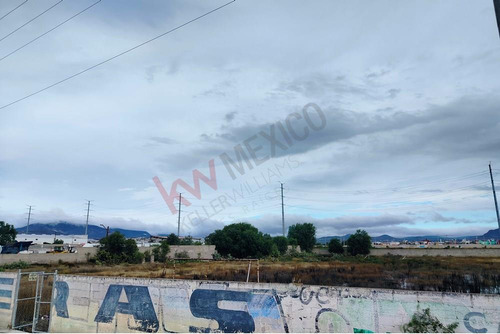 Terreno A 100 Metros De La Carretera Pachuca-sahagún Por La Salida De Chavarría.