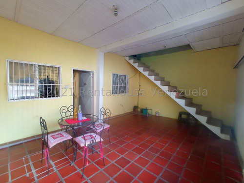 Imagen 2 de 15 de Casa En Venta El Macaro Turmero 22-11901 Ag