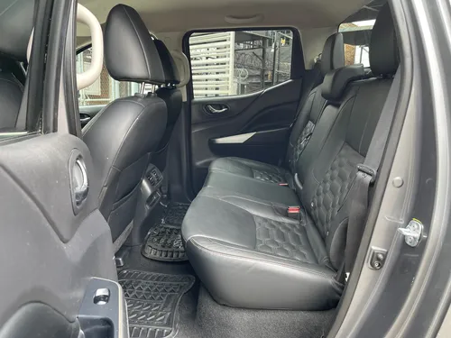 Nissan Frontier Platinium