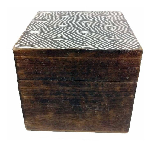 Imagem 3 de 4 de Caixa Madeira Indiana Desenho De Ondas Em Patina G Novo