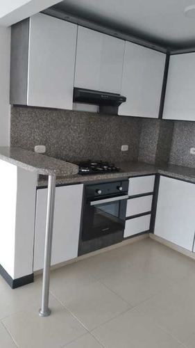 Apartamento En Valle Del Lili Sur Cali En Venta.  (j.p)