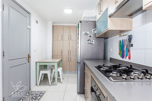 Departamento Remodelado En Venta De 3 Dorm. En Las Condes