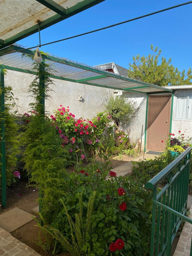 Casa En Venta De 3d, 2b.algarrobo Central.
