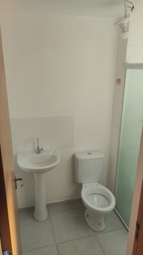 Aluga-se Apartamento Com 2 Quartos